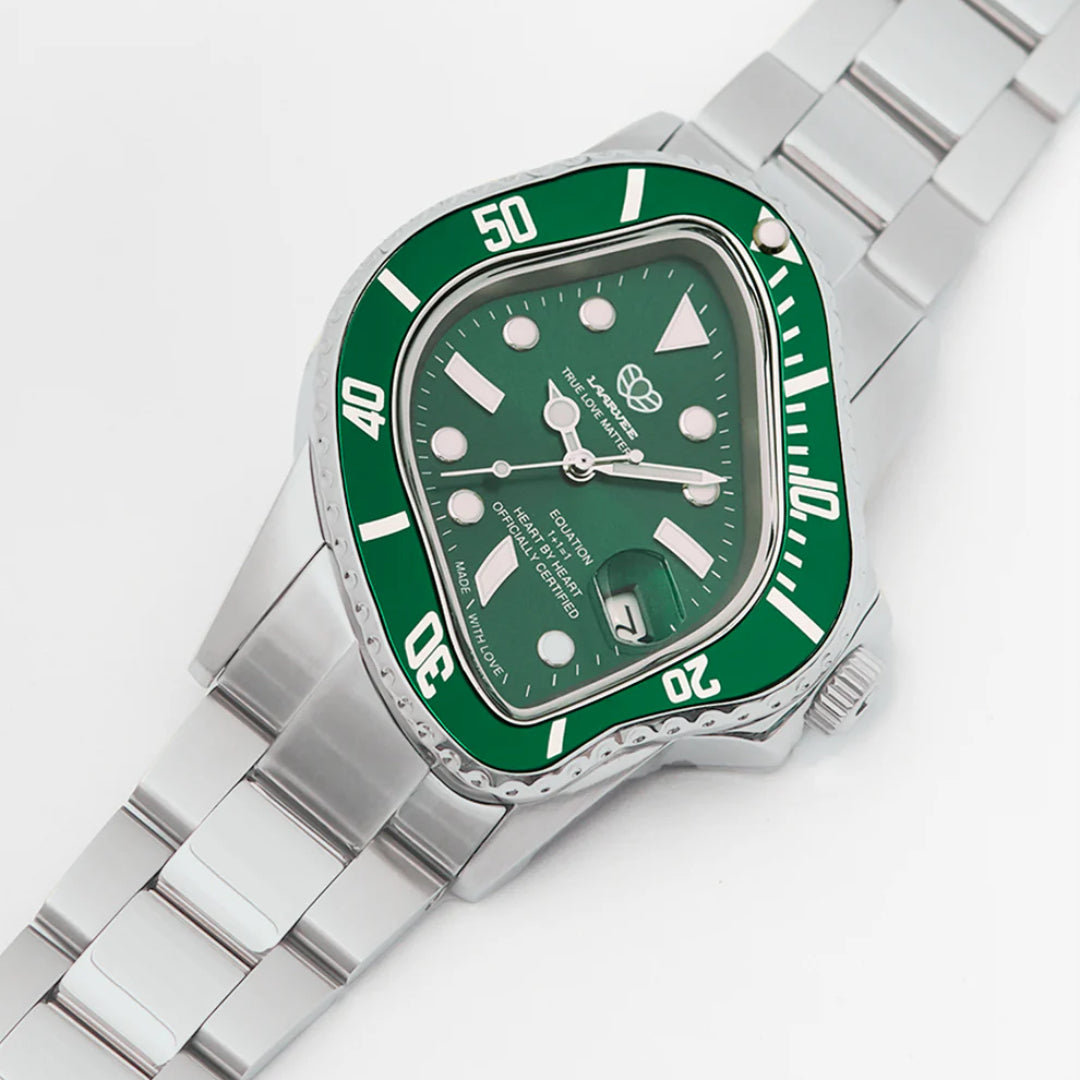 "LAARVEE" Green Watch